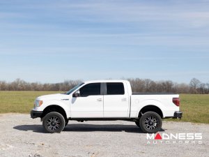 Ford F-150 Side Steps - Power Running Boards - Rough Country - E-Boards - Super Cab